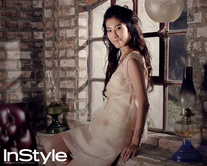 South Korea Instyle Cover Model #32