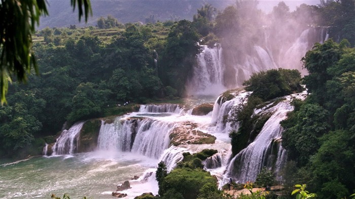 Detian Falls (Minghu Metasequoia Werke) #14