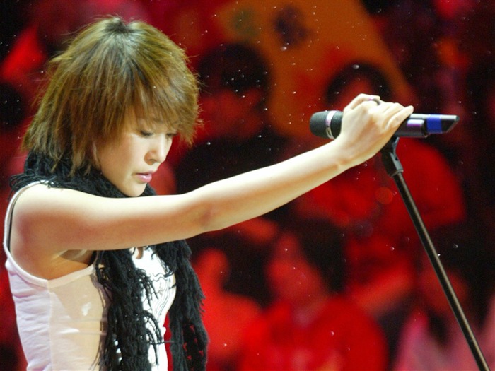 Певица Чэнь Линь обои #10