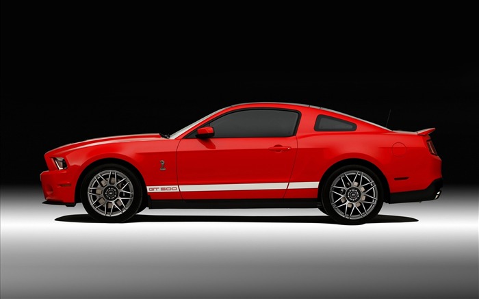 Ford Mustang GT500 стола #6