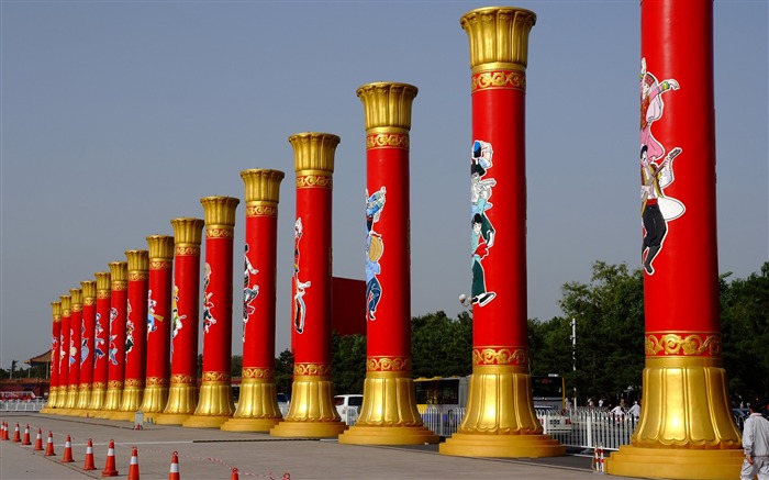 Kostüme, Tiananmen Square (Bewehren) #5