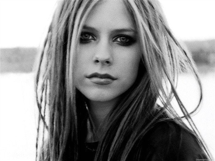 Avril Lavigne 艾薇儿·拉维妮 美女壁纸(三)11