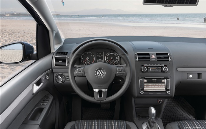 Volkswagen CrossTouran - 2010 HD обои #14