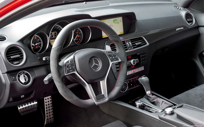 Mercedes-Benz C63 AMG Negro Serie Coupé - 2011 fondos de pantalla HD #23