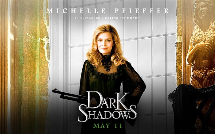 Michelle Pfieffer in Dark Shadows movie wallpaper