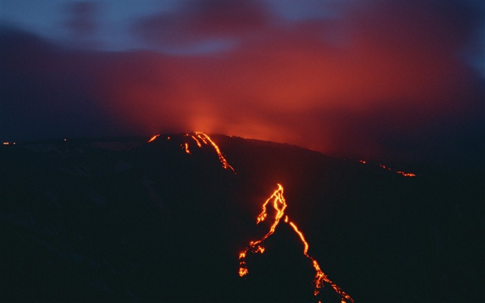 Vulkanausbruch von der herrlichen Landschaft Tapeten #5