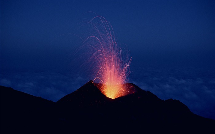 Vulkanausbruch von der herrlichen Landschaft Tapeten #11