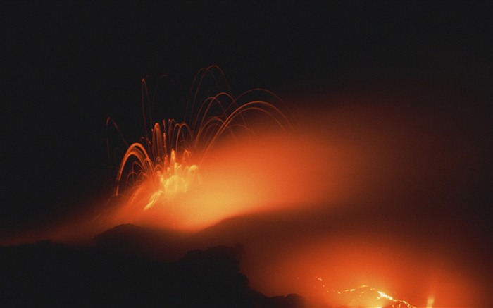 Volcanic eruption of the magnificent landscape wallpaper #17