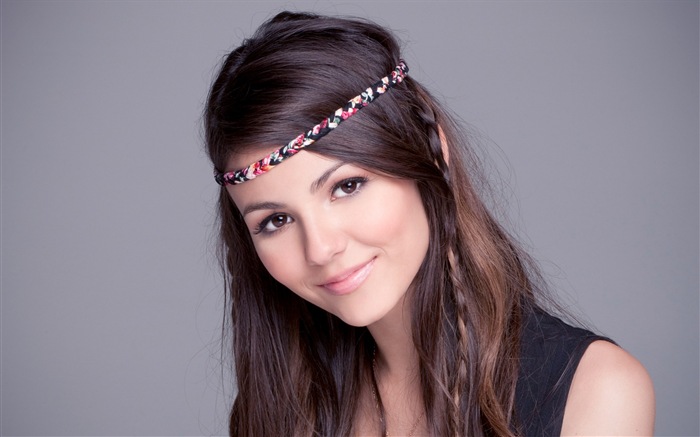 Victoria Justice beautiful wallpapers #29