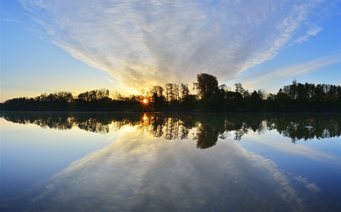 Lago tranquilo con la reflexión del agua, fondos de pantalla de Windows 8 HD #7