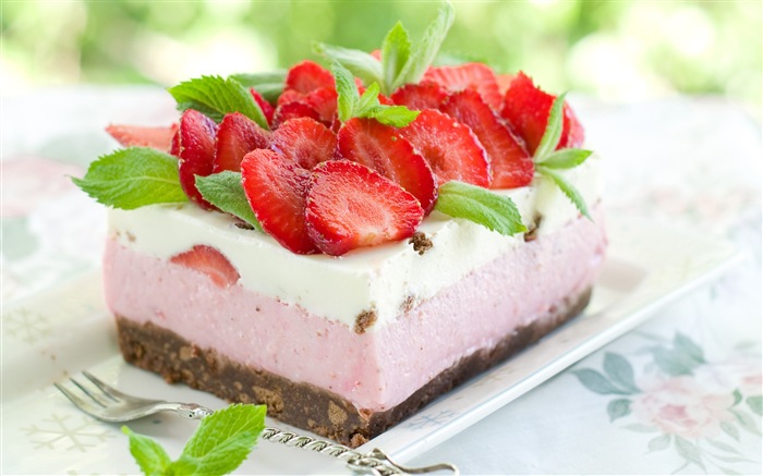 Delicious strawberry cake HD wallpapers #5