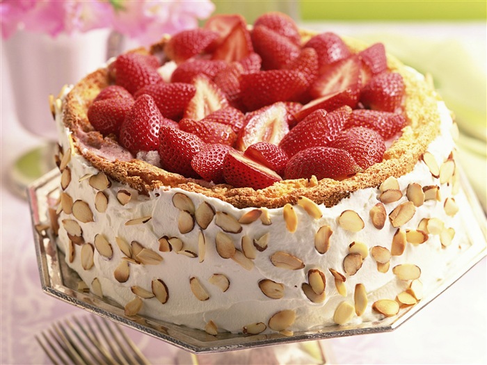 Delicious strawberry cake HD wallpapers #21
