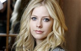 Avril Lavigne krásnou tapetu #12