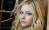 Avril Lavigne krásnou tapetu #14