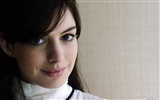 Anne Hathaway hermoso fondo de pantalla (2) #3