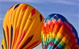 Colorful hot air balloons wallpaper (2)