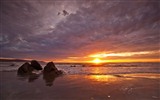 Windows 7 Wallpapers: Sunset Sunrise Beach #5