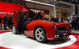 2013 Ferrari LaFerrari red supercar HD Tapety na plochu #17