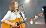 일본 가수 요시오카 유이의 HD 배경 화면 #4